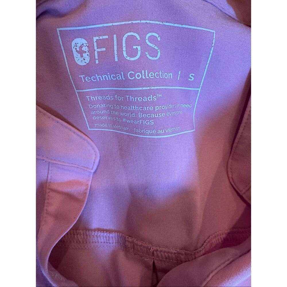 Woman’s Figs technical collection Rafaela oversized scrub top size S - Picture 3 of 6
